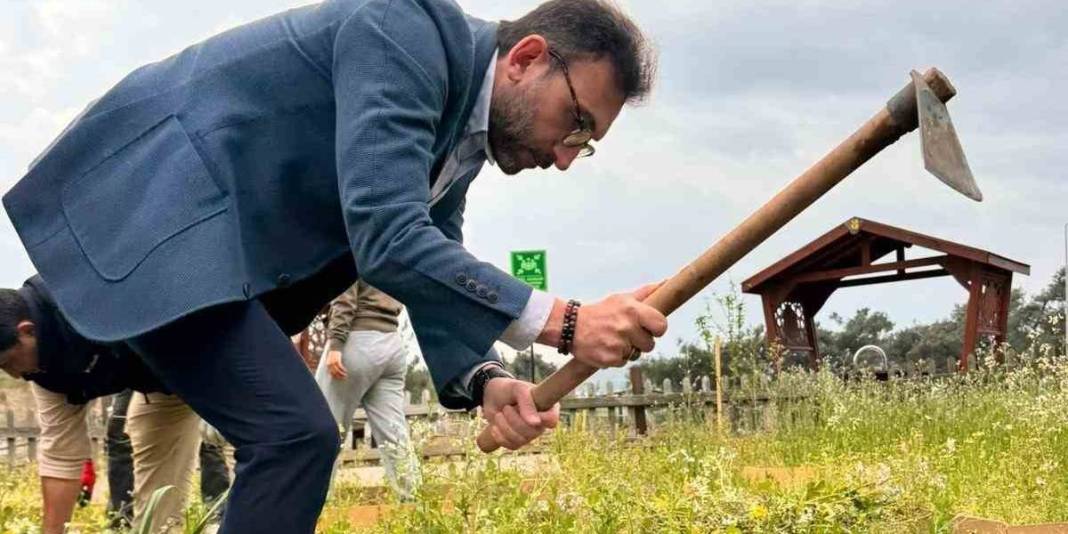 Kendileri yetiştirdi kendileri topladı! Fakülte hasadı başladı 3